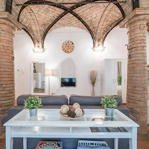  Apartment Lovely Loft In